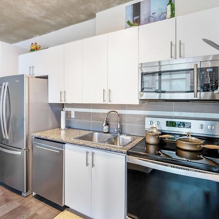 Spacious Corner Apartment Downtown 多伦多 外观 照片