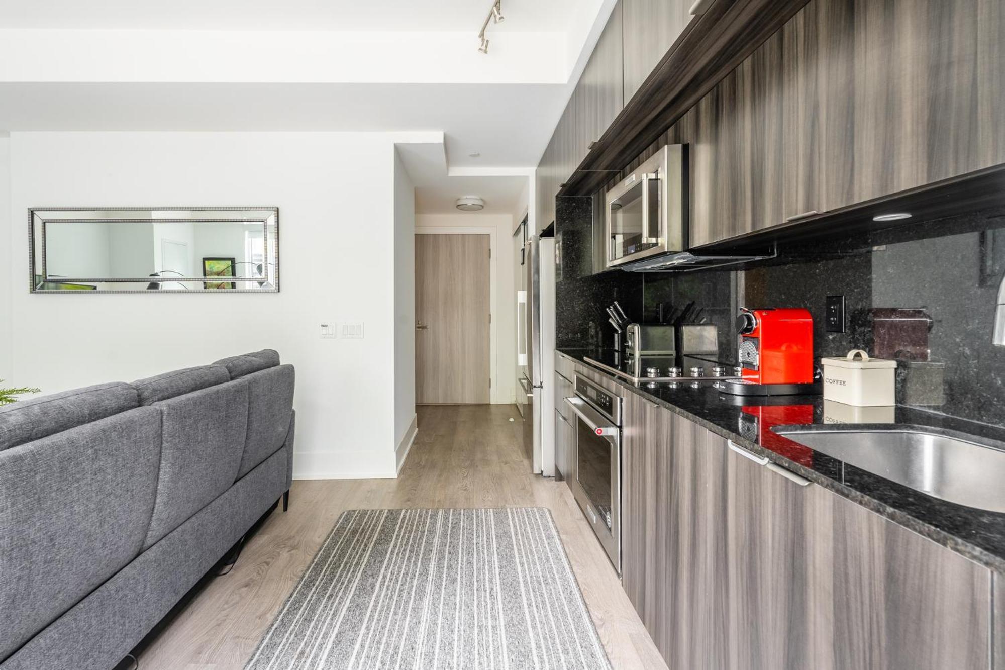 Spacious Corner Apartment Downtown 多伦多 外观 照片